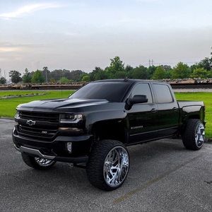 Meet your Posher, Austin